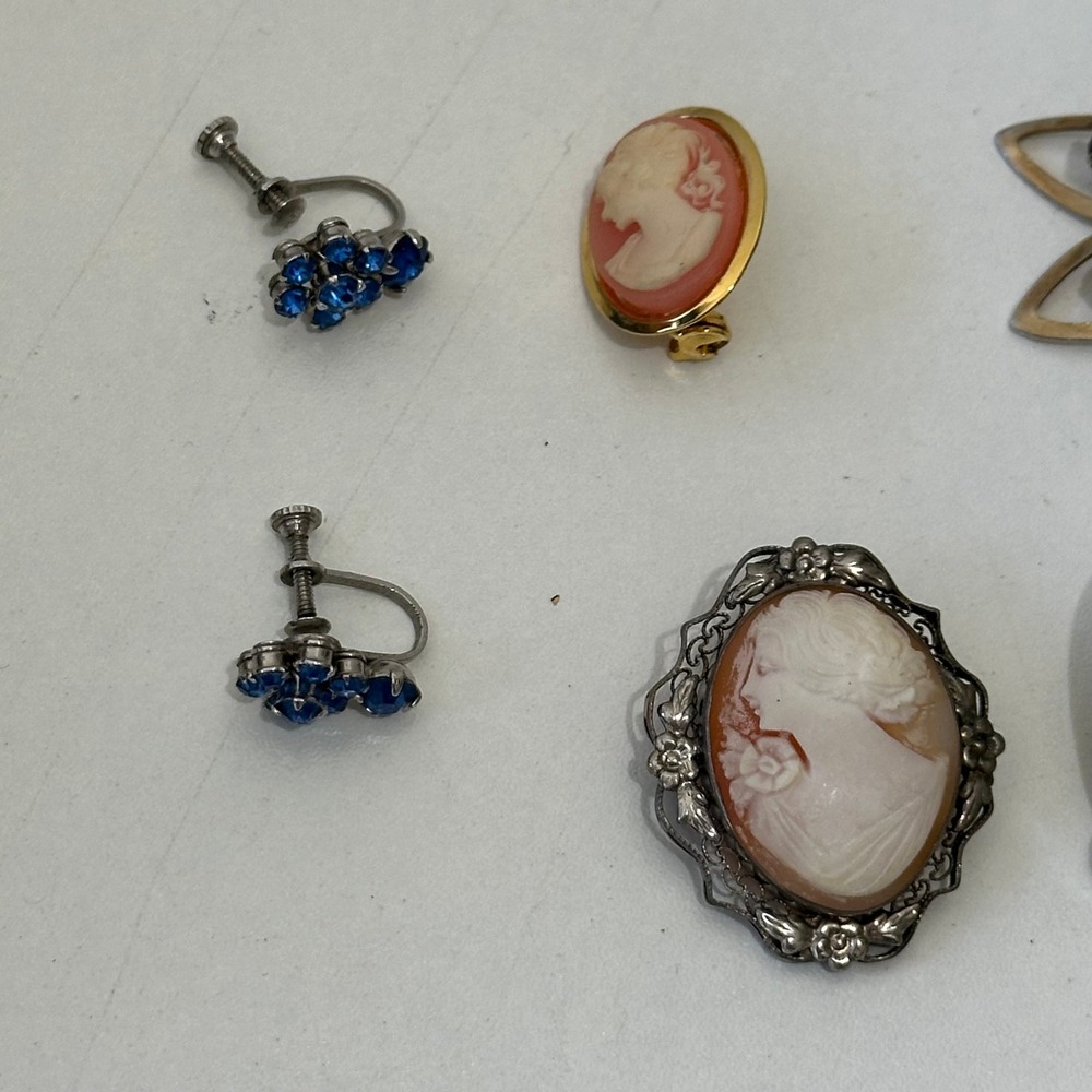 Lot of 11 Vintage Brooches Pins‎ Earrings Bracelets Necklaces Jewelry Collection - Picture 3 of 9
